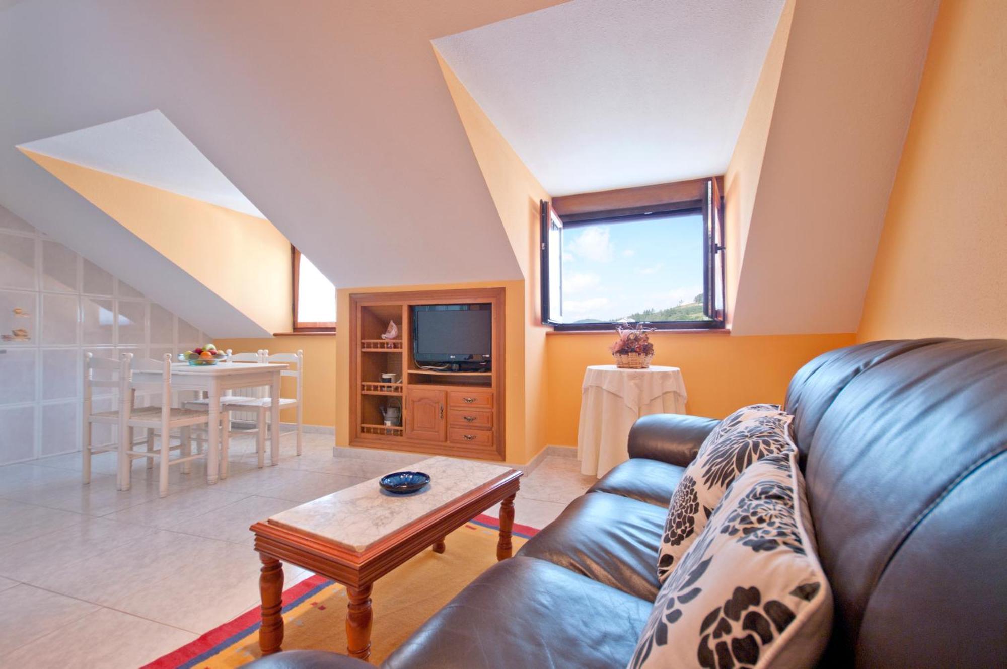 Apartamentos Casa Paulino 塔拉蒙迪 外观 照片